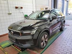 Grau Gebraucht 2022 Volvo XC40 Core SUV | 28.450 € (Guter Preis)