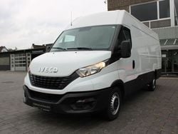 Weiß Gebraucht 2022 Iveco Daily Van / Kleinbus | 28.900 € (Guter Preis)