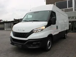 Weiß Gebraucht 2022 Iveco Daily Van / Kleinbus | 29.900 € (Fairer Preis)