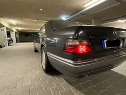 Grau Gebraucht 1994 Mercedes 320 Coupé | 8.499 €