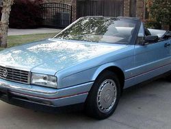 Blau Gebraucht 1988 Cadillac Allante Cabrio | 12.600 €