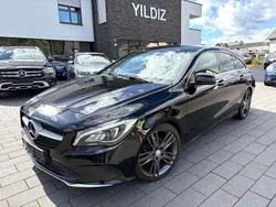 Schwarz Gebraucht 2016 Mercedes CLA200 Kombi | 9.890 € (Fairer Preis)