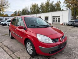 Rot Gebraucht 2006 Renault Scénic II Van / Kleinbus | 3.690 € (Teuer)