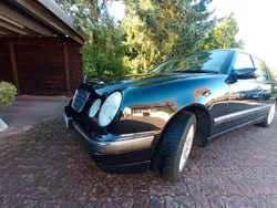 Schwarz Gebraucht 2002 Mercedes 240 Limousine | 3.490 € (Guter Preis)