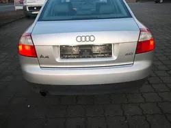 Silber Gebraucht 2000 Audi A4 Limousine | 700 € (Fairer Preis)