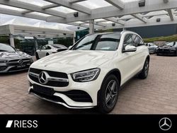Manufaktur diamantweiß bright Gebraucht 2020 Mercedes GLC220 AMG SUV | 49.800 €