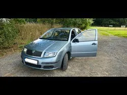 Silber Gebraucht 2005 Skoda Fabia Classic Limousine | 1.400 € (Fairer Preis)