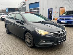 Schwarz Gebraucht 2018 Opel Astra Business Kombi | 5.800 € (Superpreis)