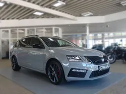 Grau Gebraucht 2018 Skoda Octavia RS Kombi | 19.850 €