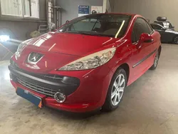 Rouge aden Gebraucht 2007 Peugeot 207 CC Sport Cabrio | 4.490 € (Fairer Preis)