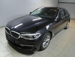 Black sapphire metallic Gebraucht 2019 BMW 520 Limousine | 23.900 € (Superpreis)