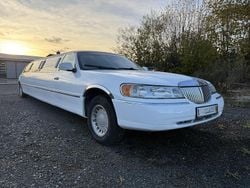 Weiß Gebraucht 1998 Lincoln Town Car Limousine | 9.800 €