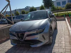 Grigio arese Neu 2025 Alfa Romeo GT Junior Edizione Speciale Limousine | 39.390 €