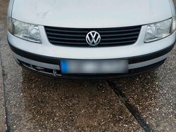 Silber Gebraucht 2000 VW Passat Kombi | 1.000 € (Superpreis)