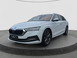 Moonweiss metallic (metallic) Gebraucht 2022 Skoda Octavia Style Kombi | 32.895 € (Guter Preis)