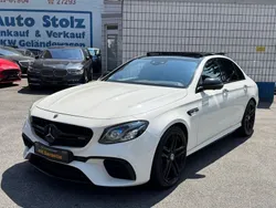 Weiß Gebraucht 2017 Mercedes E63S AMG AMG Limousine | 48.950 € (Guter Preis)