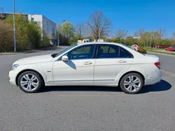 Weiß Gebraucht 2008 Mercedes C180 Avantgarde Limousine | 5.300 € (Superpreis)