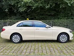 Beige Gebraucht 2018 Mercedes E200 Limousine | 8.900 €