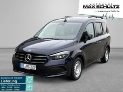 Cavansitblau metallic Gebraucht 2024 Mercedes 180 Progressive Limousine | 33.950 € (Teuer)