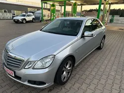 Silber Gebraucht 2011 Mercedes E220 Elegance Limousine | 5.400 € (Guter Preis)