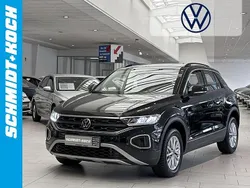 Deep black perleffekt Gebraucht 2025 VW T-Roc Life SUV | 24.850 € (Fairer Preis)