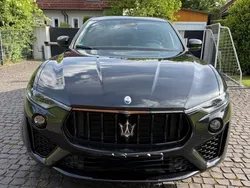 Schwarz Gebraucht 2021 Maserati Levante SUV | 61.000 € (Superpreis)