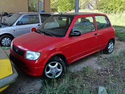 Rot Gebraucht 2002 Daihatsu Cuore Kleinwagen | 4.500 €