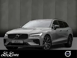 Grau Gebraucht 2024 Volvo V60 Plus Kombi | 42.860 € (Guter Preis)