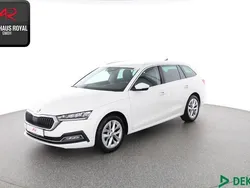 Weiß Gebraucht 2024 Skoda Octavia Kombi | 29.770 € (Superpreis)