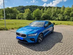 Blau Gebraucht 2019 Volvo S60 R-Design Limousine | 28.900 € (Etwas zu teuer)