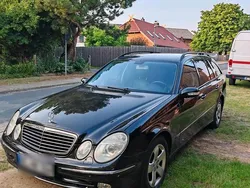 Schwarz Gebraucht 2003 Mercedes E270 Kombi | 3.700 € (Fairer Preis)