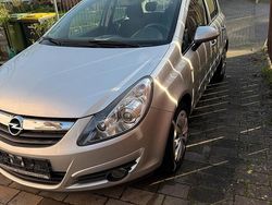 Silber Gebraucht 2007 Opel Corsa Kleinwagen | 1.750 €