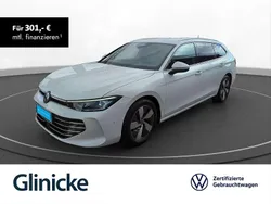 Oryxweiß perlmutteffekt Gebraucht 2025 VW Passat Elegance Kombi | 37.880 € (Superpreis)