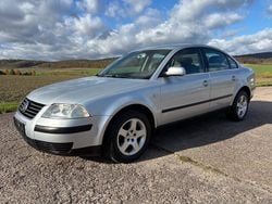 Silber Gebraucht 2001 VW Passat Limousine | 2.900 € (Teuer)