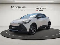 Super white 2 (040)/ black (20 Gebraucht 2024 Toyota C-HR Team SUV | 30.910 € (Superpreis)