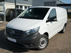Weiß Gebraucht 2021 Mercedes e-Vito Van / Kleinbus | 15.999 € (Guter Preis)
