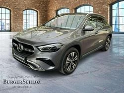 Metalliclack mountaingrau Gebraucht 2025 Mercedes GLA220 SUV | 43.870 € (Superpreis)