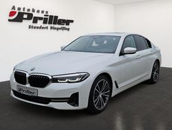 Weiß Gebraucht 2022 BMW 530 Sport Line Limousine | 39.900 € (Fairer Preis)