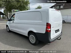 Arktikweiss Gebraucht 2023 Mercedes Vito Van / Kleinbus | 31.892 € (Fairer Preis)