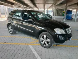 Schwarz Gebraucht 2010 Mercedes ML350 SUV | 10.500 €
