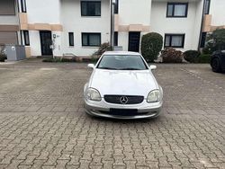 Brillantsilber metalliclack Gebraucht 2002 Mercedes SLK200 Cabrio | 5.490 € (Fairer Preis)