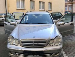Grau Gebraucht 2007 Mercedes C200 Elegance Kombi | 2.450 € (Teuer)