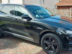 Schwarz Gebraucht 2018 Jaguar F-Pace Pure SUV | 19.900 € (Superpreis)