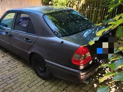 Violet Gebraucht 1994 Mercedes C180 Limousine | 750 €