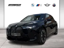 Black sapphire Neu 2025 BMW iX M Sport SUV | 82.990 € (Fairer Preis)