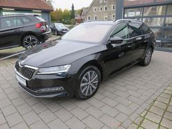Schwarz Gebraucht 2022 Skoda Superb Premium Edition Kombi | 26.370 € (Etwas zu teuer)