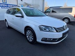 Weiß Gebraucht 2011 VW Passat Comfortline Kombi | 6.500 € (Fairer Preis)