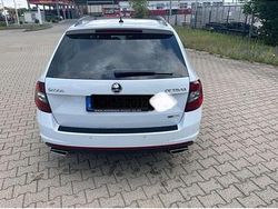 Weiß Gebraucht 2020 Skoda Octavia RS Kombi | 22.700 € (Superpreis)