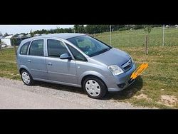 Silber Gebraucht 2008 Opel Meriva Innovation Van / Kleinbus | 3.500 € (Etwas zu teuer)