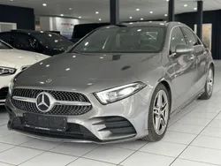 Grau Gebraucht 2020 Mercedes A180 AMG line Limousine | 25.990 € (Etwas zu teuer)